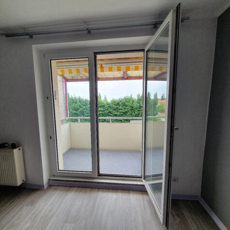 Frisch & Schick – Renovierte 3-Raum Wohnung im beliebten Wohngebiet, 06406 Bernburg, Etagenwohnung