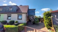 Doppelhaushälfte mit schönem Garten! - Straßenansicht