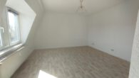 zentrumsnahe 2 Zimmer Wohnung im Dachgeschoss - Bild