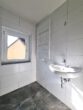 40 m² zum Wohlfühlen – Modern sanierte 2-Raumwohnung - Badezimmer (2)