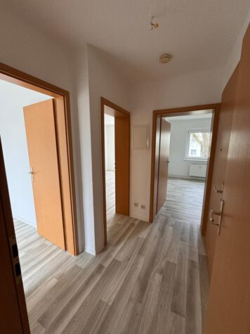 Neu renovierte 2-Raum Wohnung mit Balkon, 06406 Bernburg, Etagenwohnung