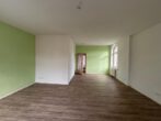 Große neu sanierte 2-Raumwohnung - Wohnzimmer