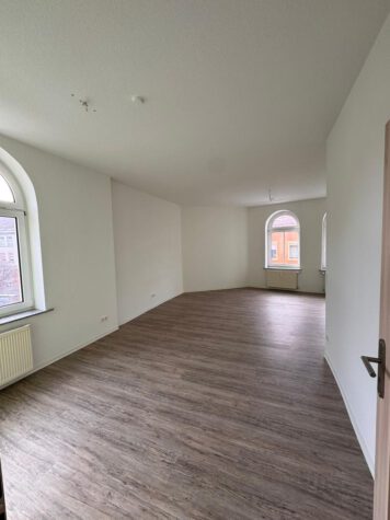 Große neu sanierte 2-Raumwohnung, 06406 Bernburg, Etagenwohnung