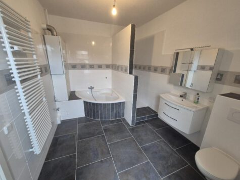 5-Raumwohnung in bester Innenstadtlage!, 06406 Bernburg, Wohnung