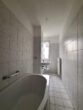 *zentrumsnahe 3-Raumwohnung im Erdgeschoss* - Badezimmer